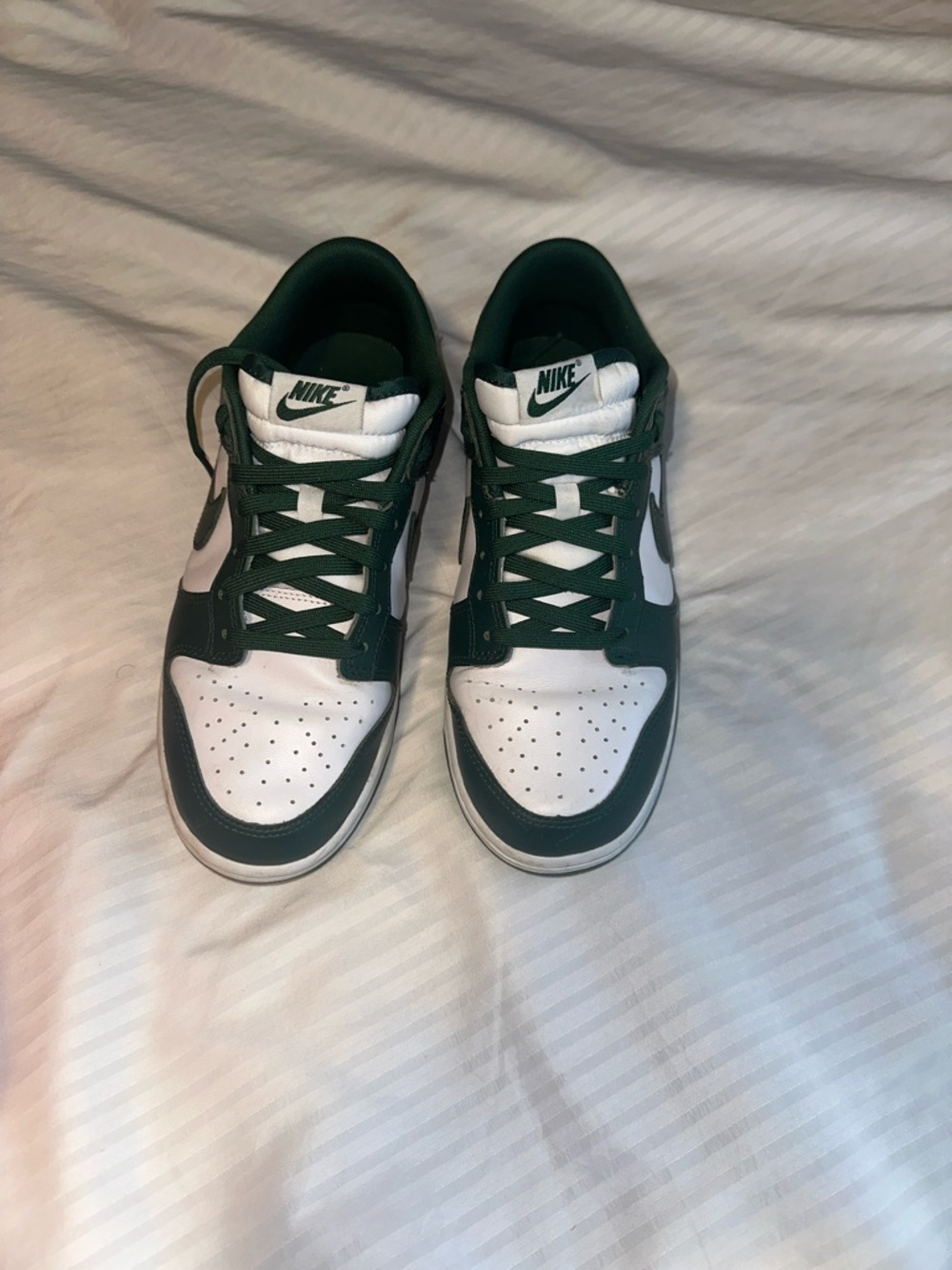 Nike Dunks - Picture 2 of 4